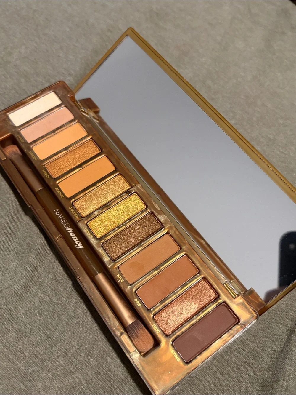 Discontinued Urban Decay Naked Honey Eyeshadow Palette (Original Brush)